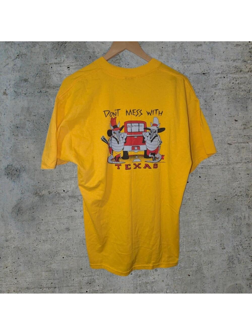 Vintage "Don't Mess With Texas" Graphic Shirt